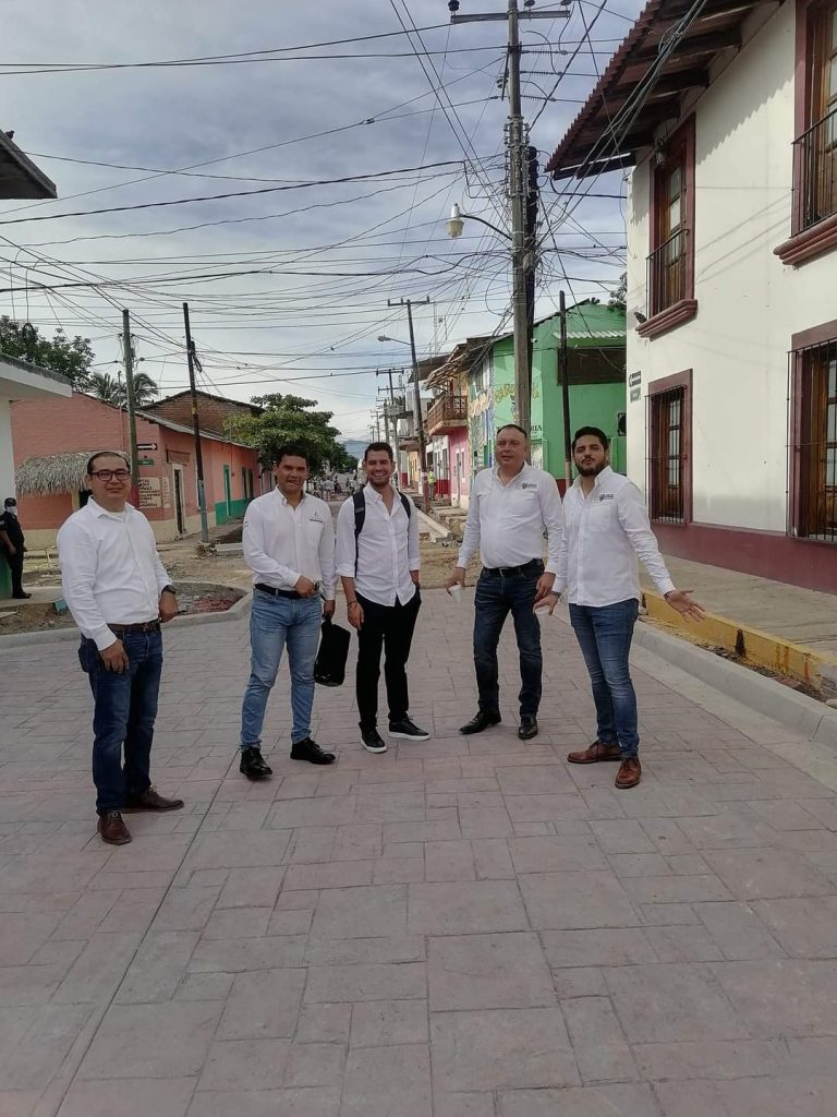 LA VOZ DE LA BAHÍA Y MÁS