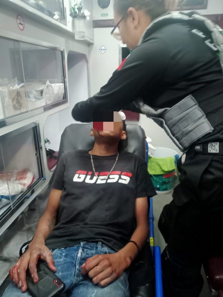 ATIENDE SSPC A CINCO PERSONAS QUE RESULTARON LESIONADAS EN EL MUNICIPIO DE SANTA MARÍA DEL ORO Y TEPIC