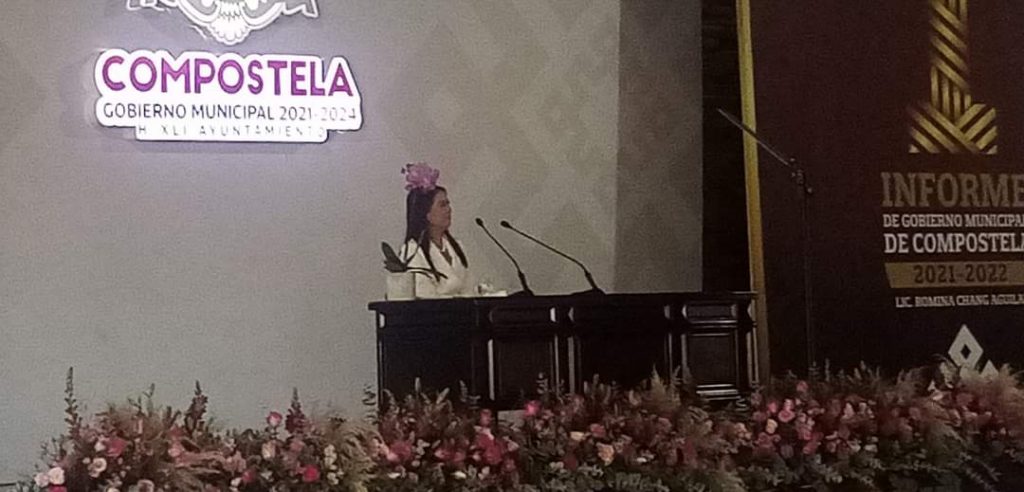 ROMINA CHAN AGUILAR RINDIÓ ANTE EL PUEBLO DE COMPOSTELA SU PRIMER INFORME DE GOBIERNO MUNICIPAL