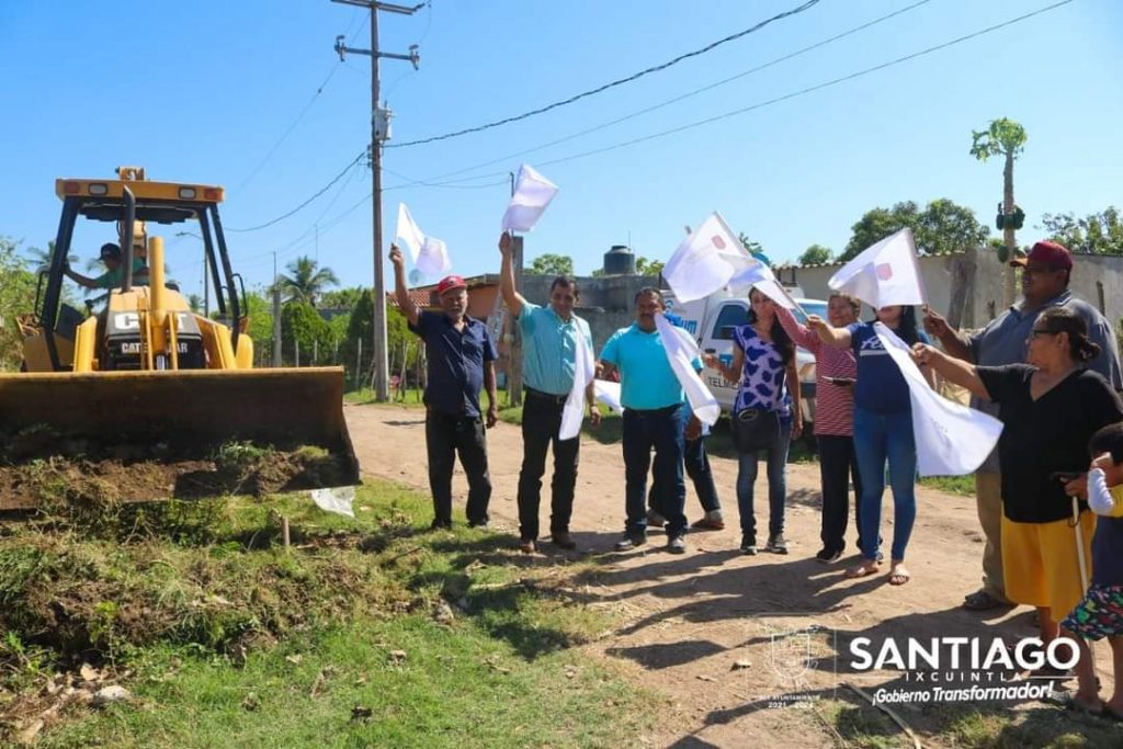ARRANCA UNA IMPORTANTE OBRA EN EL POBLADO DE VILLA JUÁREZ: LEONIL MIJAIL PAREDES.