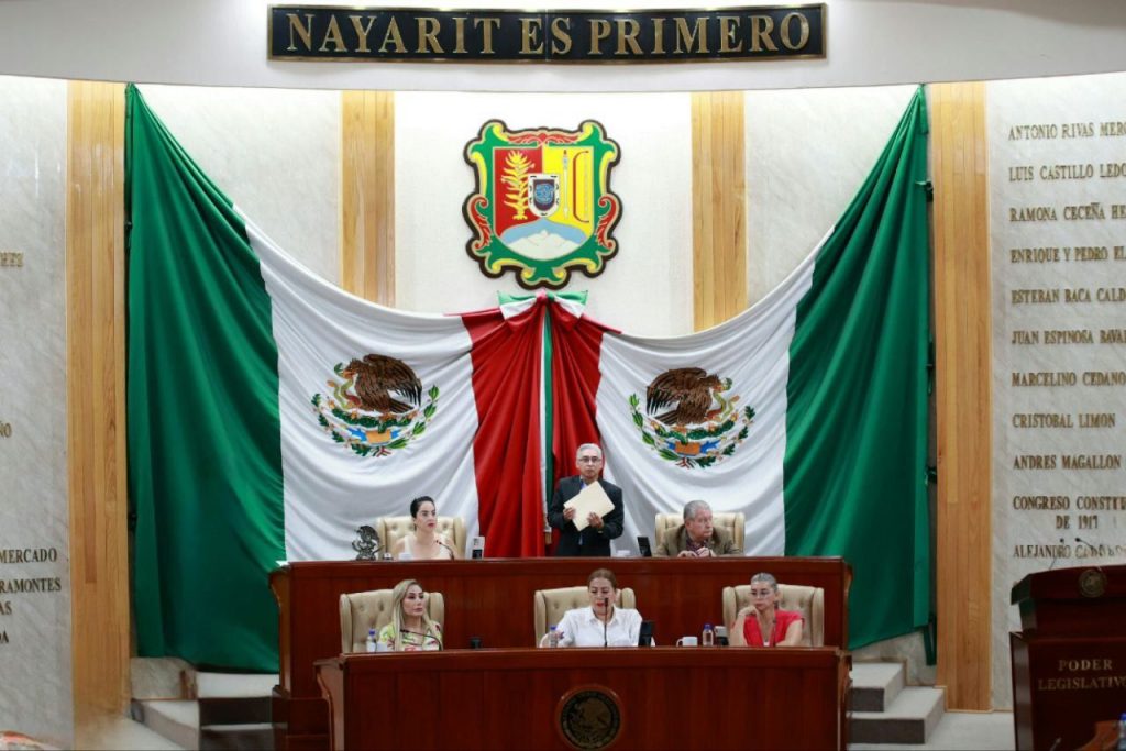 CONVOCA LA 33 LEGISLATURA A SEGUNDO PERIODO EXTRAORDINARIO DE SESIONES