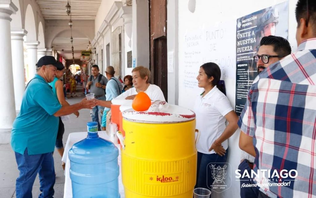 CONTINUARÁ EL XLII AYUNTAMIENTO DE SANTIAGO, IXCUINTLA; BRINDANDO SUERO Y AGUA A LA POBLACIÓN