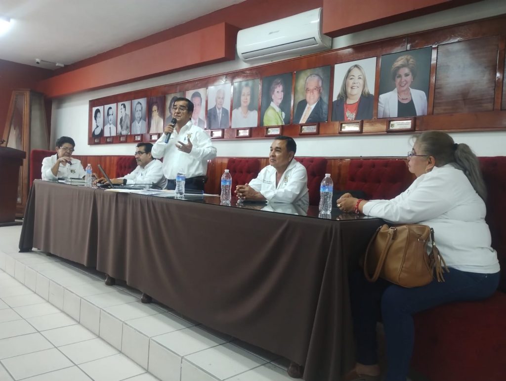 LA CASA DE JUBILADOS Y PENSIONADOS EN NAYARIT, DIÓ BUENOS RESULTADOS SOBRE LOS AMPAROS QUE SE INTERPUSIERON CONTRA LA LEY DEL FONDO SOBERANO: ESTEBAN MARTINEZ GALINDO