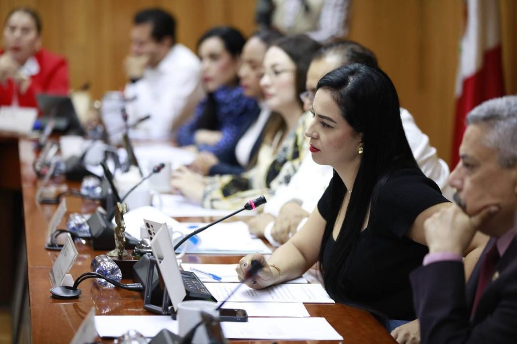 EVALÚA CONGRESO ASPIRANTES AL PODER JUDICIAL