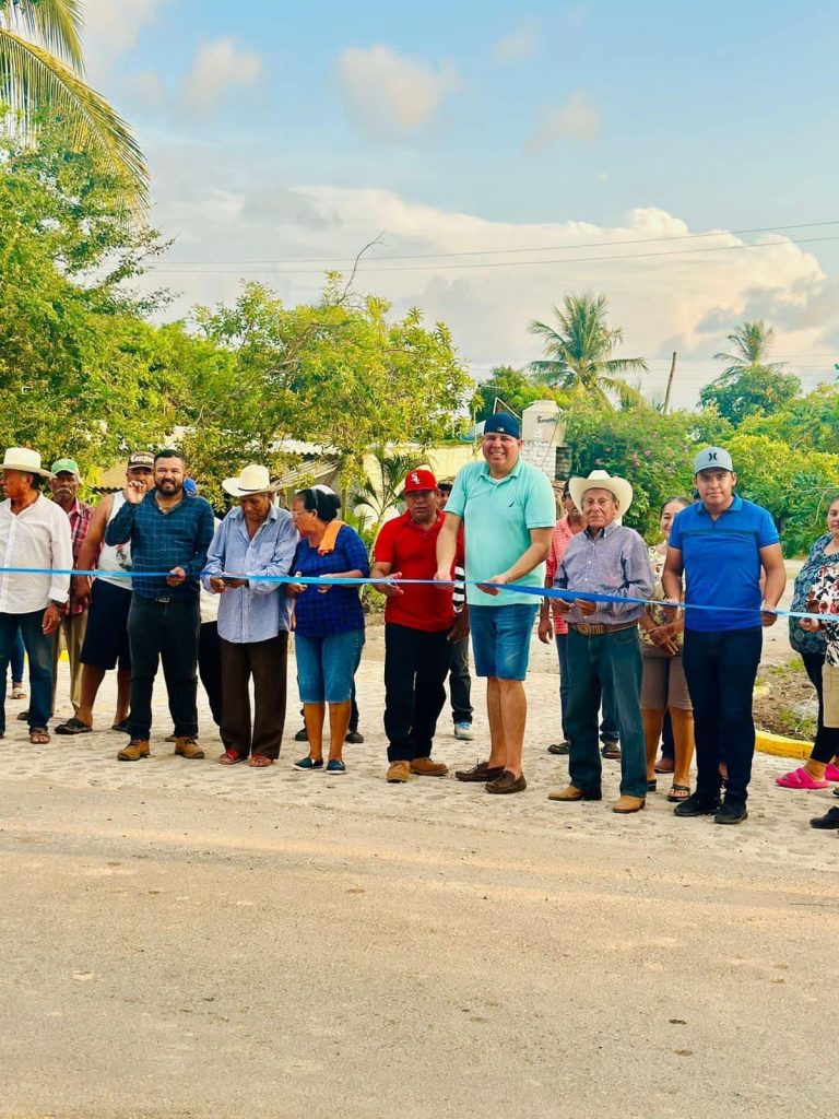 GOBIERNO DE ‘PEPITO’ BARAJAS REHABILITÓ ACCESOS EN «EL LIMÓN”