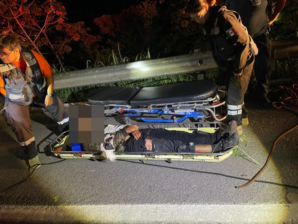 BRINDA SSPC ATENCIÓN A MASCULINO POR ACCIDENTE EN LA CARRETERA AUTOPISTA TEPIC- SAN BLAS