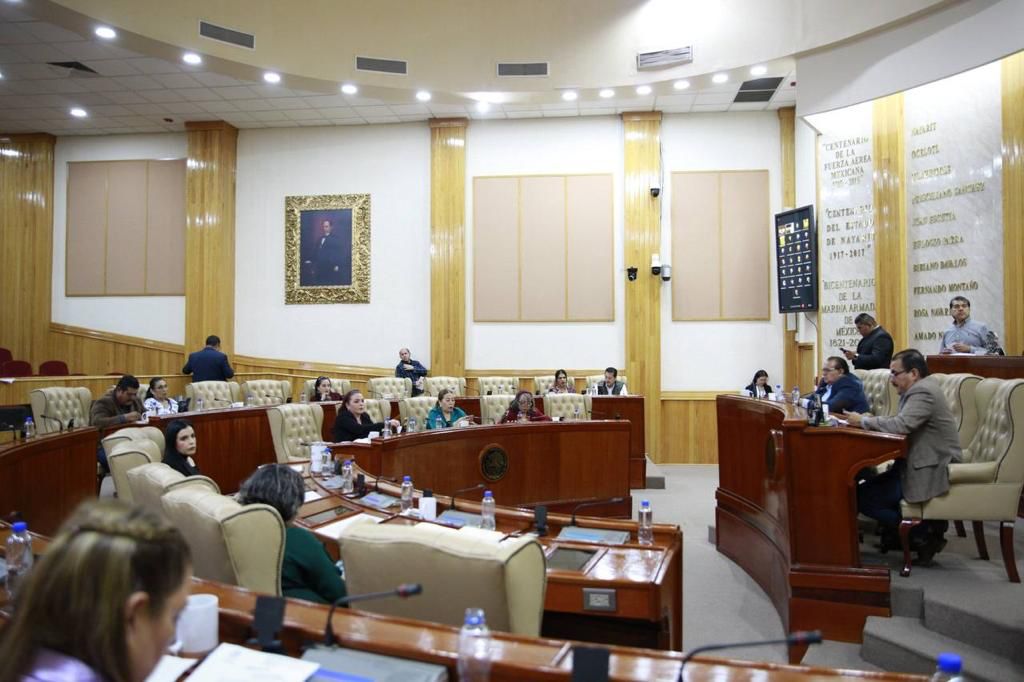 EXHORTA LA XXXIII LEGISLATURA ATENDER DEMANDA DE ESTUDIANTES