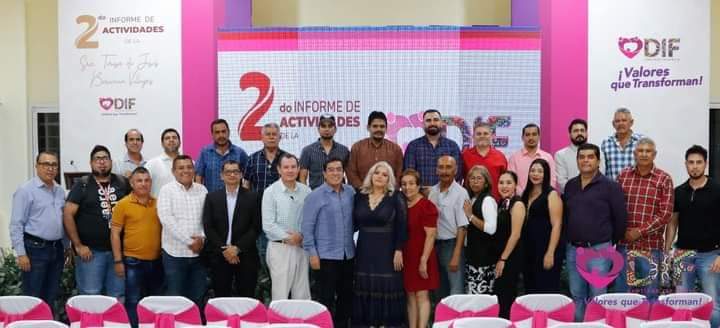 LA SEÑORA TERESA BERUMEN VILLEGAS RINDIÓ SU SEGUNDO INFORME DE ACTIVIDADES