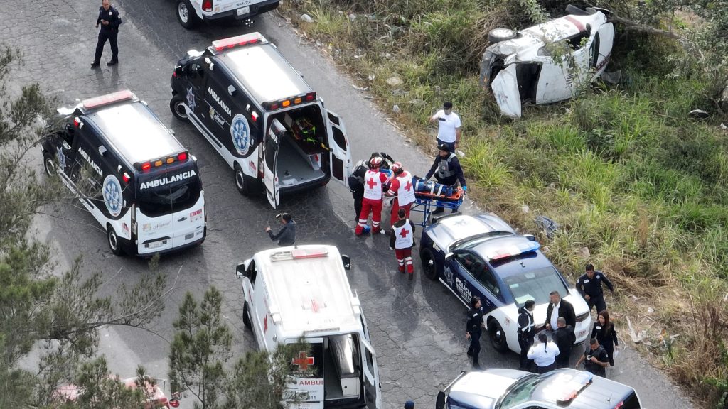 Atiende SSPC hecho de tránsito en el Libramiento Carretero de Tepic