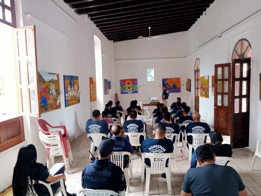 EL ÁREA DE “CAPACITACIÓN Y FORMACIÓN DE BRIGADAS” PERTENECIENTE A LA DIRECCIÓN GENERAL DE PROTECCIÓN CIUDADANA Y BOMBEROS DEL ESTADO ARRANCA CON EL PRIMER DÍA DEL CURSO DE “PRIMER RESPONDIENTE”, EN EL MUNICIPIO DE ACAPONETA