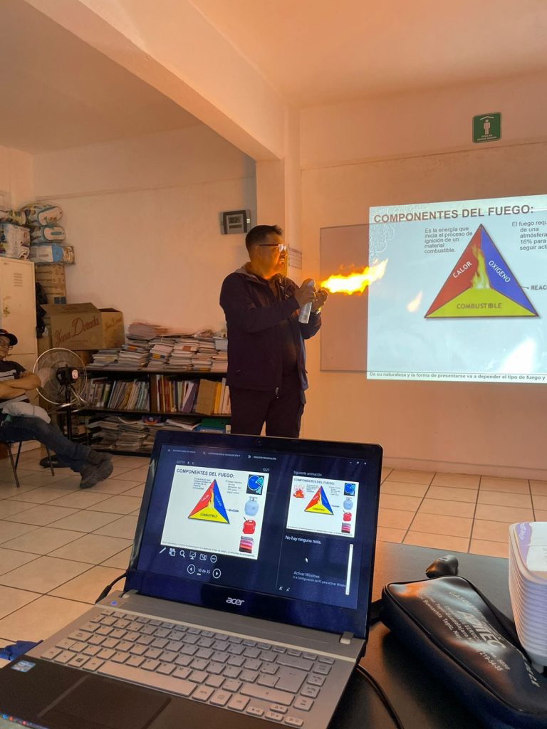 CAPACITA GOBIERNO DE NAYARIT A DOCENTES DE PLANTELES EDUCATIVOS EN MATERIA DE PROTECCIÓN CIVIL