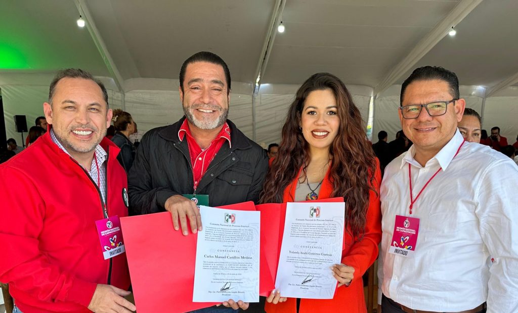 RECIBEN CONSTANCIA DEL PRI CANDIDATOS AL SENADO DE LA REPÚBLICA Y DIPUTACIÓN FEDERAL DE NAYARIT