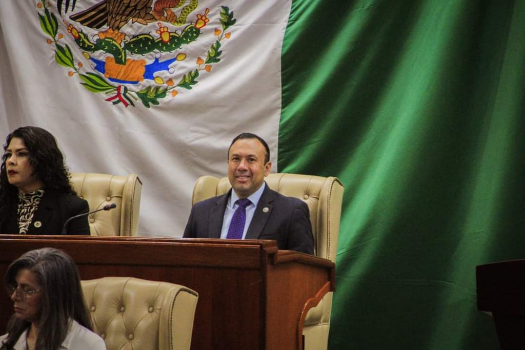 LUIS ZAMORA SOLICITARÁ LICENCIA EN LA CÁMARA DE DIPUTADOS