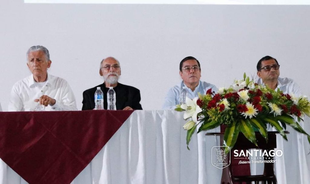 HOY FUE PRESENTADO EL LIBRO «DONDE TERMINA EL CHICONOHUAPAN»