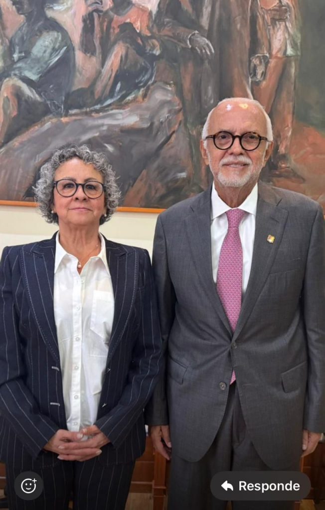IMPORTANTE REUNIÓN DE MIGUEL ANGEL NAVARRO QUINTERO CON LA SUBSERETARIA DE EGRESOS BERTHA GOMEZ CASTRO