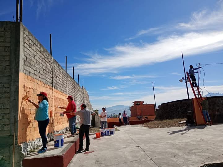 EL REGIDOR ROMÁN ROJAS INVITA AL «CINE EN TU COLONIA» EN LA COLONIA LOMAS ALTAS.