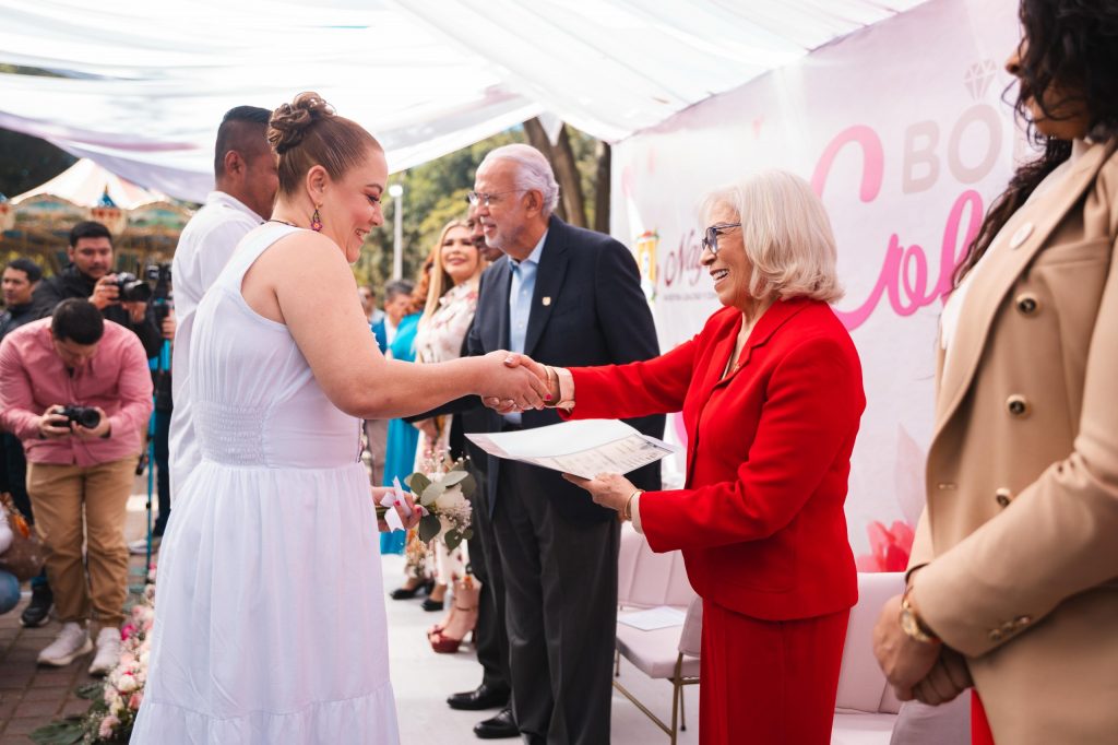 AGRADECEN A BEATRIZ ESTRADA Y MIGUEL ÁNGEL NAVARRO, POR FORTALECER LA UNIÓN FAMILIAR EN NAYARIT
