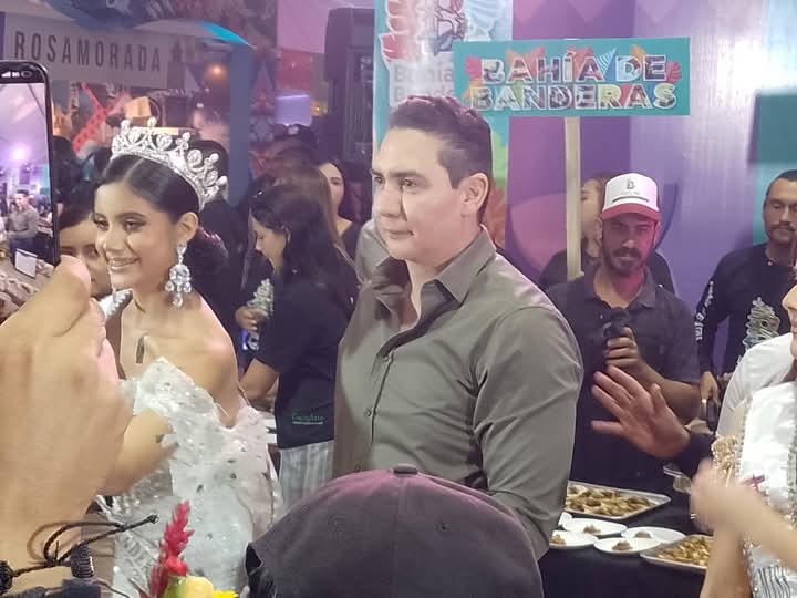 «GRACIAS AL SEÑOR GOBERNADOR MIGUEL ÁNGEL NAVARRO QUINTERO POR INVITARNOS Y REACTIVAR ESTE BONITO EVENTO PARA LOS NAYARITAS»: HÉCTOR JAVIER SANTANA GARCÍA.