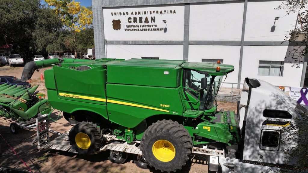 CUMPLE MIGUEL ANGEL NAVARRO COMPROMISO A PRODUCTORES DEL NORTE DEL ESTADO