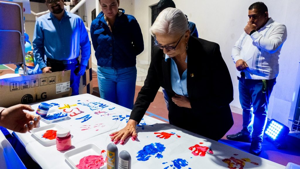BEATRIZ ESTRADA PROMUEVE LA INCLUSIÓN Y EL DESARROLLO DE NIÑAS, NIÑOS Y JÓVENES CON AUTISMO