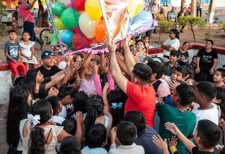 LA DIPUTADA LOCAL MAGDALENA GARCÍA FESTEJÓ CON LAS NIÑAS Y NIÑOS DE LA COMUNIDAD DE «EL JICOTE».