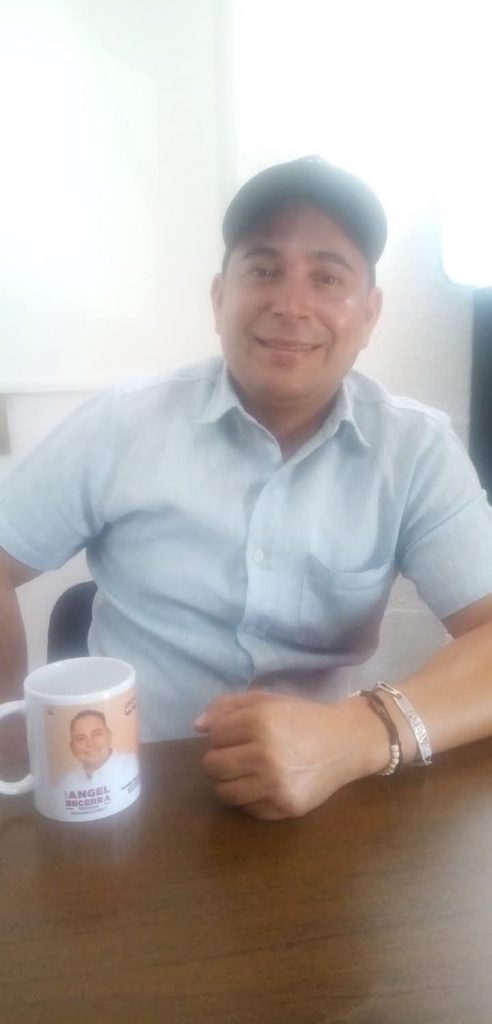 EL REGIDOR ÁNGEL BECERRA BRINDÓ SU MANO AMIGA A SUS REPRESENTADOS DE LA DEMARCACIÓN 7 EN TEPIC.