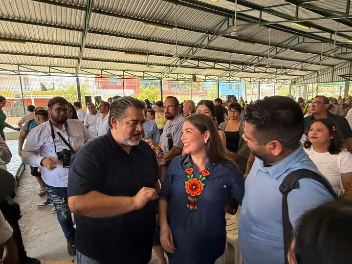 LA VOZ DE LA BAHÍAVERDADES Y MÁS.