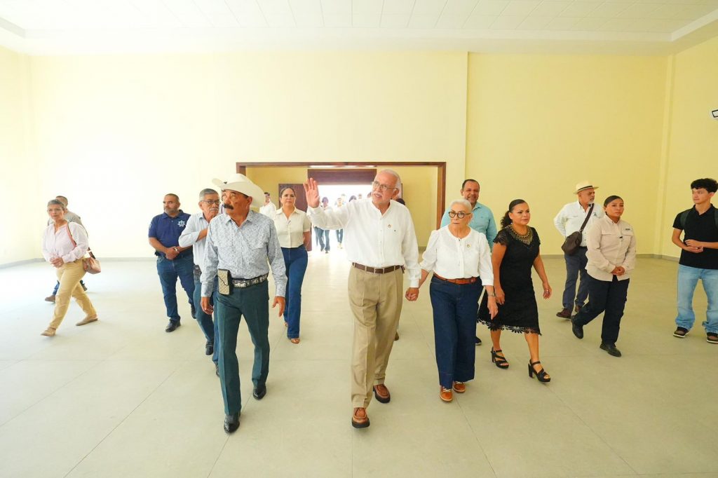 Gobernador Navarro Quintero recorre Bahía de Banderas para fortalecer obras y diálogo con la ciudadanía