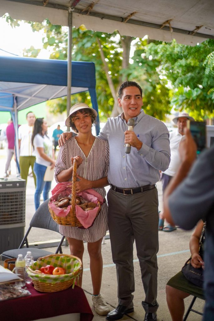Héctor Santana encabezó la Audiencia Ciudadana número 52 en Altavela
