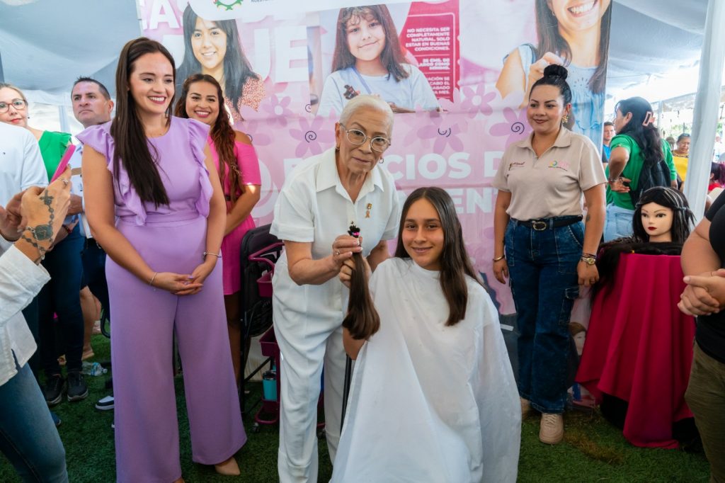 Con cercanía y sensibilidad, Beatriz Estrada fortalece el bienestar de las familias de Bahía de Banderas