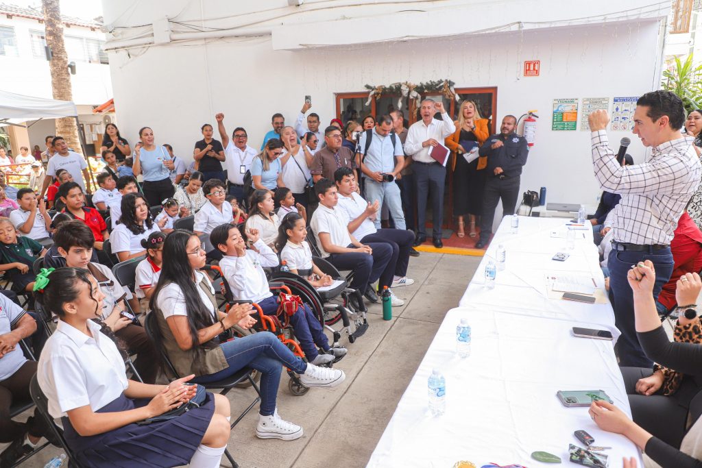 Héctor Santana impulsa la inclusión con la Feria de la Discapacidad 2025