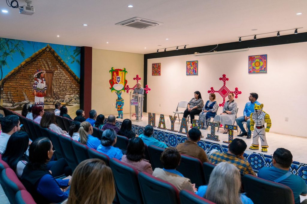 Beatriz Estrada promueve entornos dignos y seguros para niñas y niños en adopción