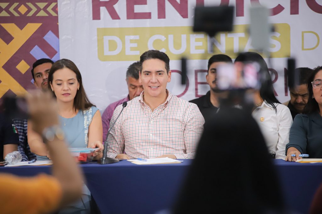 Héctor Santana continúa con el respaldo al campo y a sus ejidos