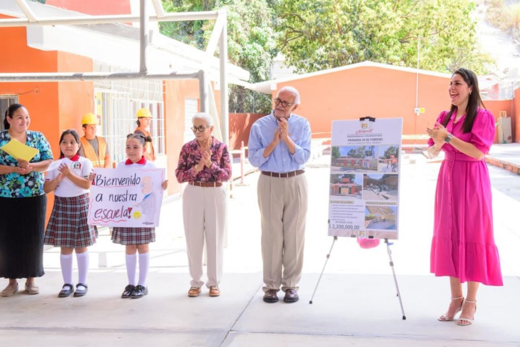 Inician obras en la Primaria 24 de Febrero de Tepic para mejorar condiciones escolares