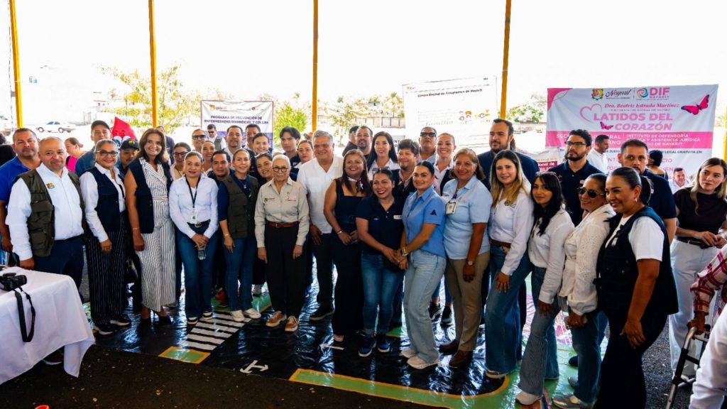 Acerca Beatriz Estrada cientos de apoyos y servicios a familias de Ixtlán del Río