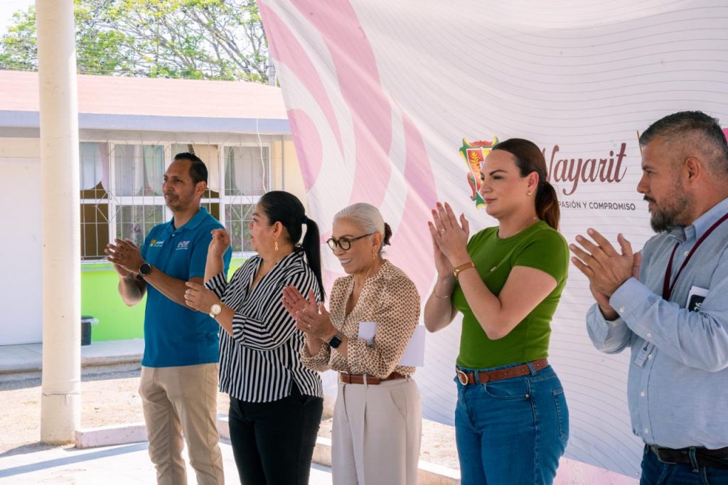 Beatriz Estrada promueve espacios dignos y seguros para niñas y niños de Bahía de Banderas