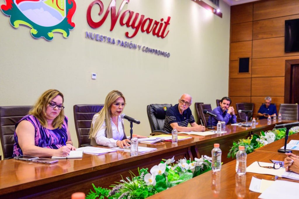 Miguel Ángel Navarro revisa acciones para fortalecer atención y reinserción social de personas privadas de la libertad