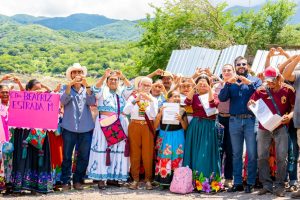 Beatriz Estrada acerca bienestar y seguridad a familias con apoyos para mejorar sus hogares