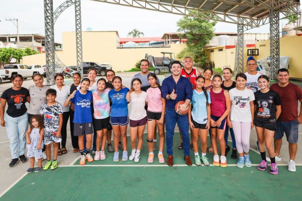 Respalda Israel Santillán a jóvenes basquetbolistas rumbo al nacional de Minibasket 2026