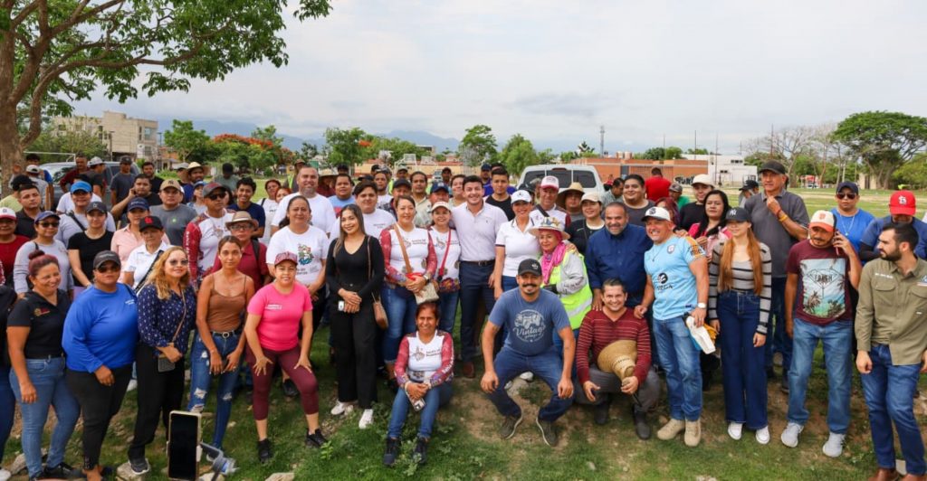 Israel Santillán encabeza nueva jornada del Limpiatón en San Vicente