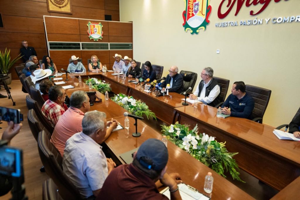 Miguel Ángel Navarro impulsa un transporte público más moderno y con mayores oportunidades para las familias nayaritas