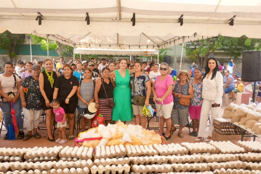 Lleva Margui Zúñiga el “Mercadito” a San José del Valle